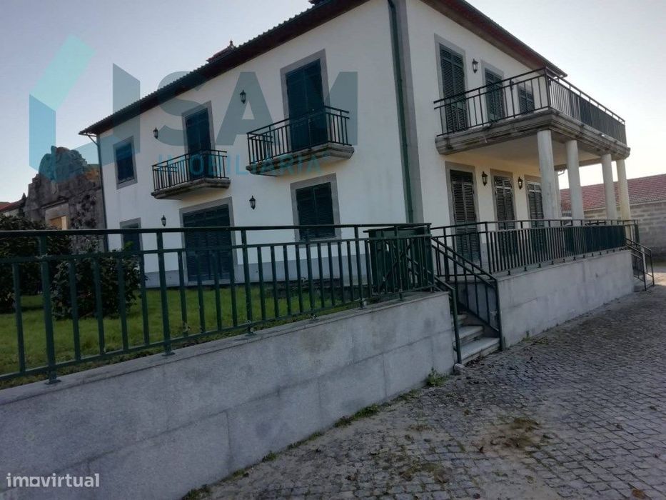 Quinta com produção de vinho verde