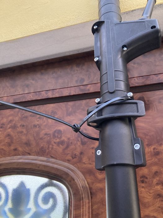 Varejador de azeitona telescópico a bateria