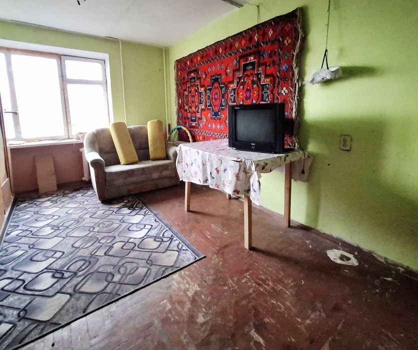 Продам комнату 6\ 9 по  ул.Исторической!