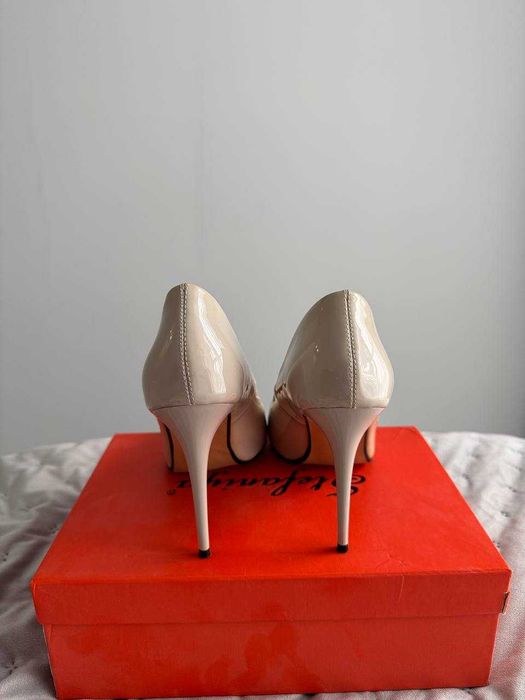 Туфлі весільні шкіра 38