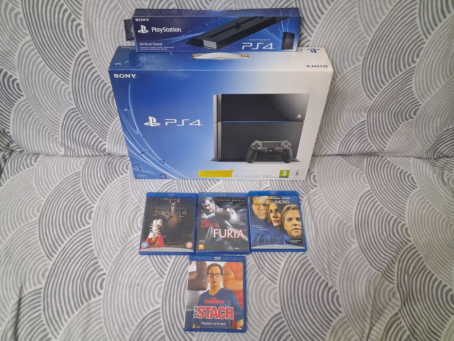 Zestaw Konsola Ps4 500 GB wraz z podstawką, grami i filmami