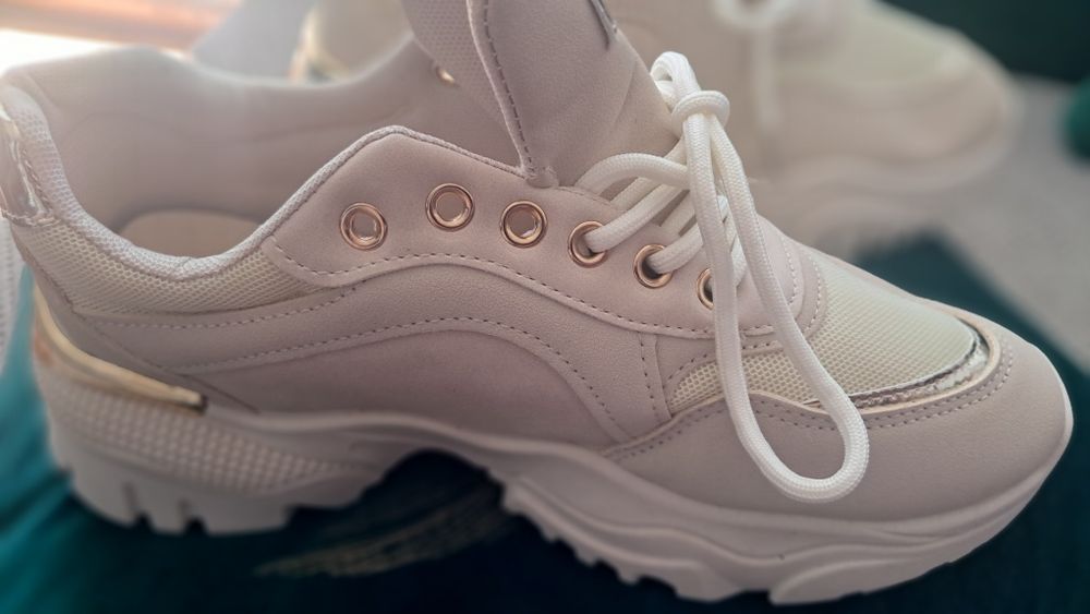 Adidaski lekkie r.40