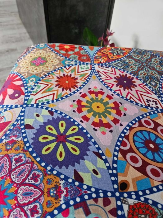 Pokrowce na krzesła wzór folklor kolorowe 4 szt uniwersalne