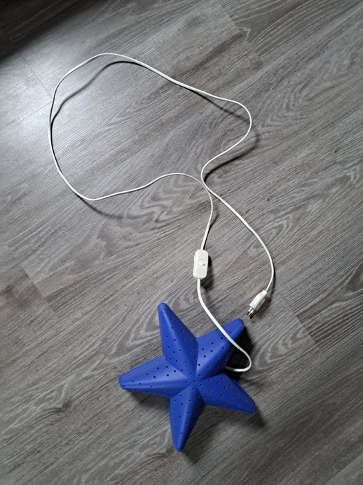 Ikea lampka gwiazdka niebieska na ścianę dla dzieci