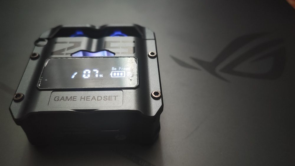 Игровые наушники