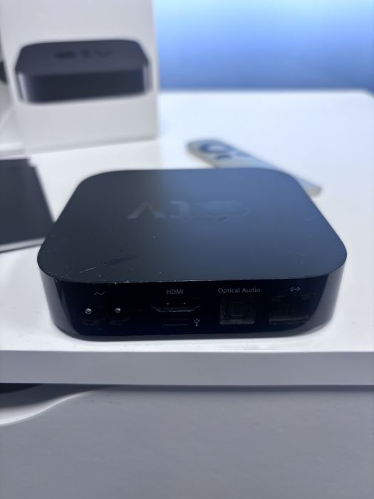Apple TV (3ª Geração) – Modelo A1469 – Completa com Comando