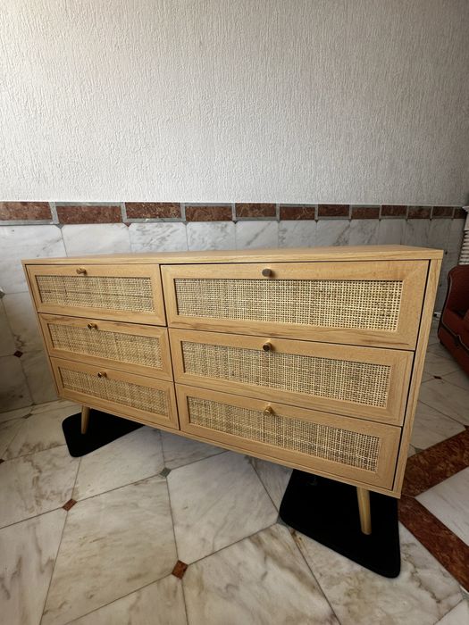 Móvel novo com 6 gavetas .