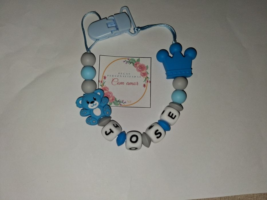 Prende-chuchas personalizados