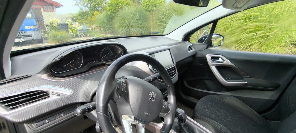 Peugeot 2008 1,2 VTi benzyna 2015r 82KM
