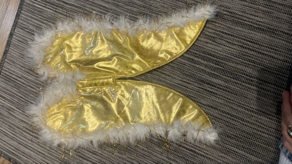 Złote skrzydła dla anioła 40 cm