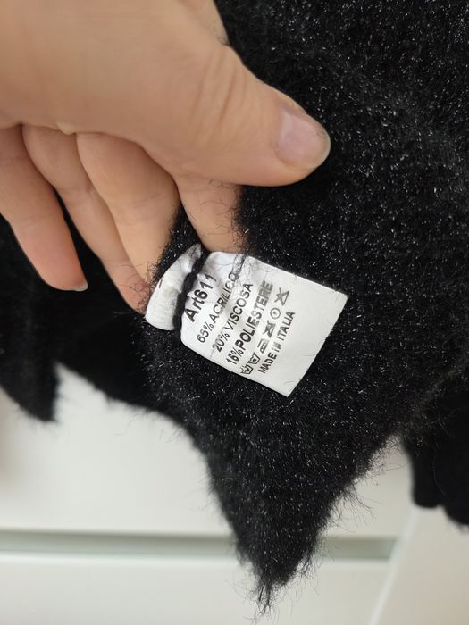 Śliczny sweterek-golfik