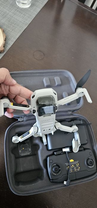 DJI Mavic Mini Combo447425667557632003