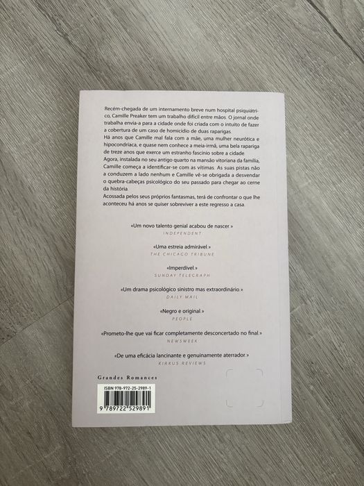 Objetos cortantes, Gillian Flynn
