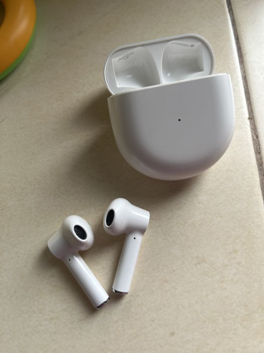 OnePlus Buds - бездротові bluetooth навушники