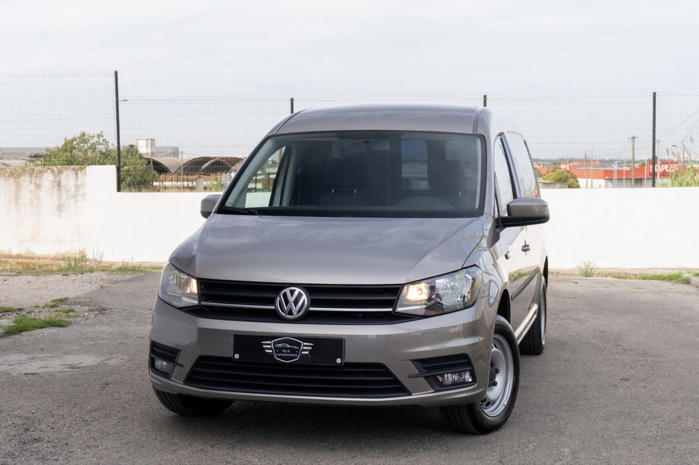 VW Caddy Maxi 2.0 TDI    (Desde 190€/mês financiamento)