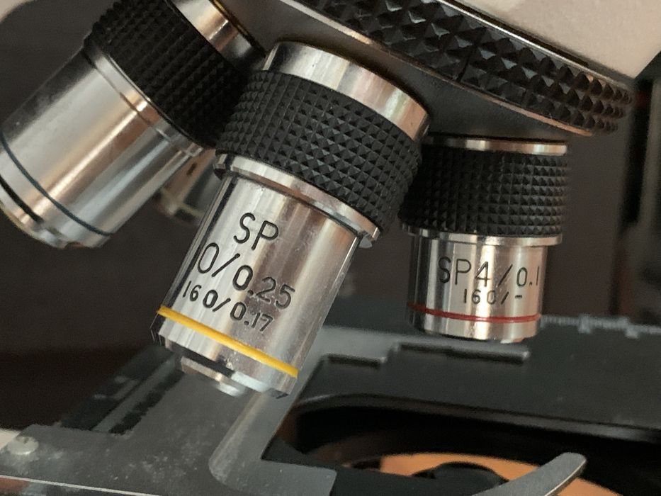 Microscopio trinocular LanOptics