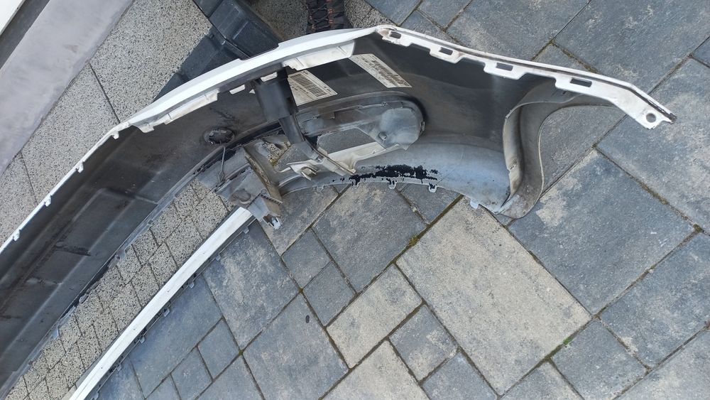 Vw touran 10-15  zderzak 1t0 przód przedni bialy lb9a spryski spryskiw