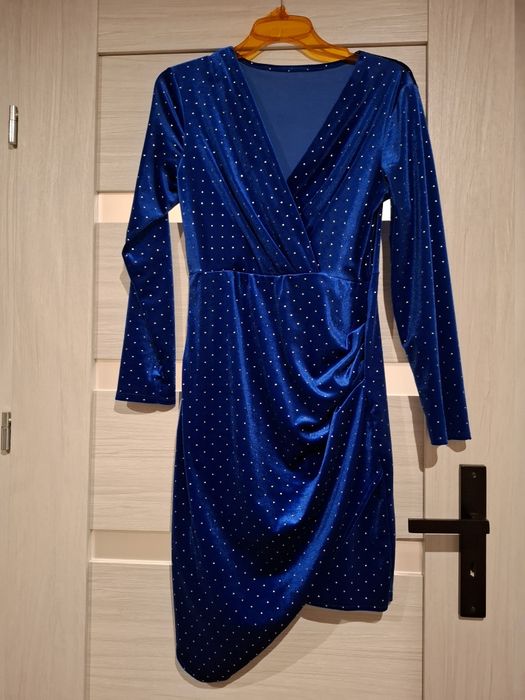 Niebieska welurowa sukienka M