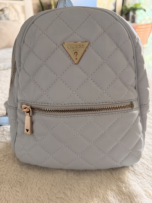 Mochila Guess Original Cinza Claro – Excelente Estado