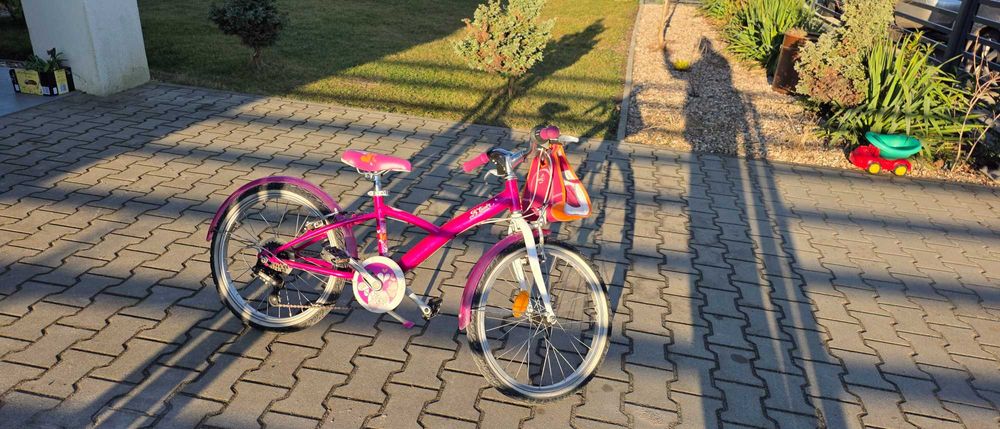 Rower 20 cali dla dziewczynki różowy B-Twin