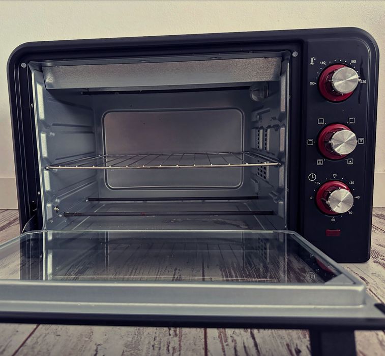 Mini piekarnik elektryczny