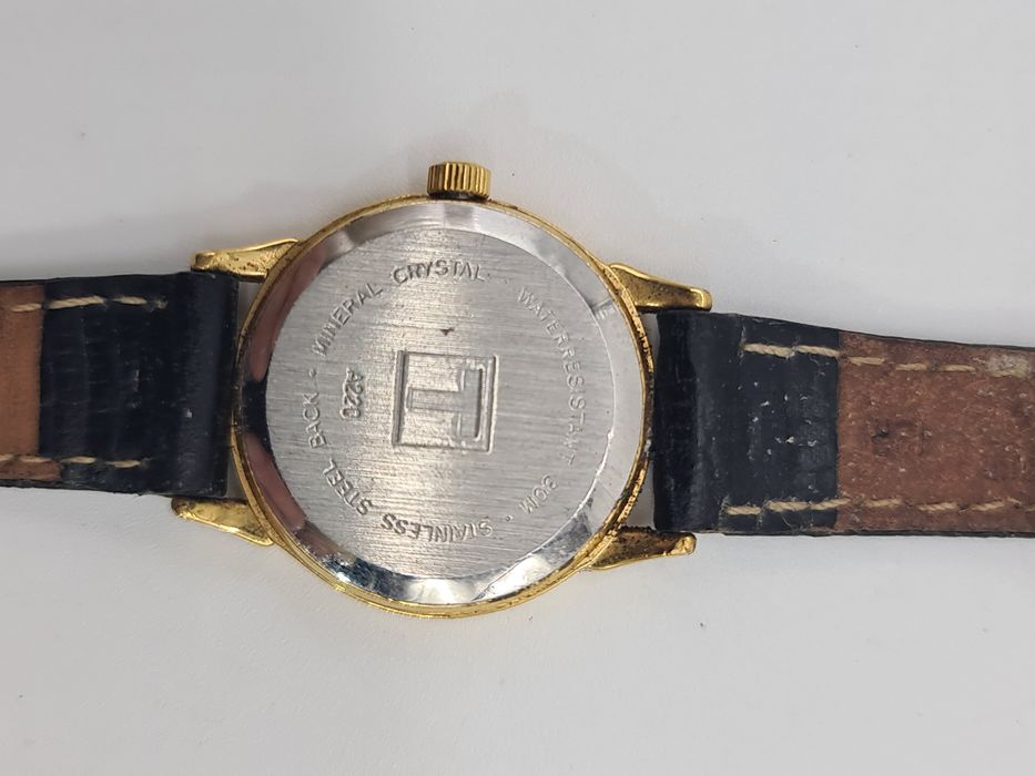 Relógio senhora TISSOT A220