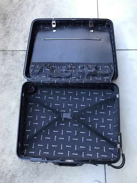 Mala viagem rigida (duas malas em ABS)