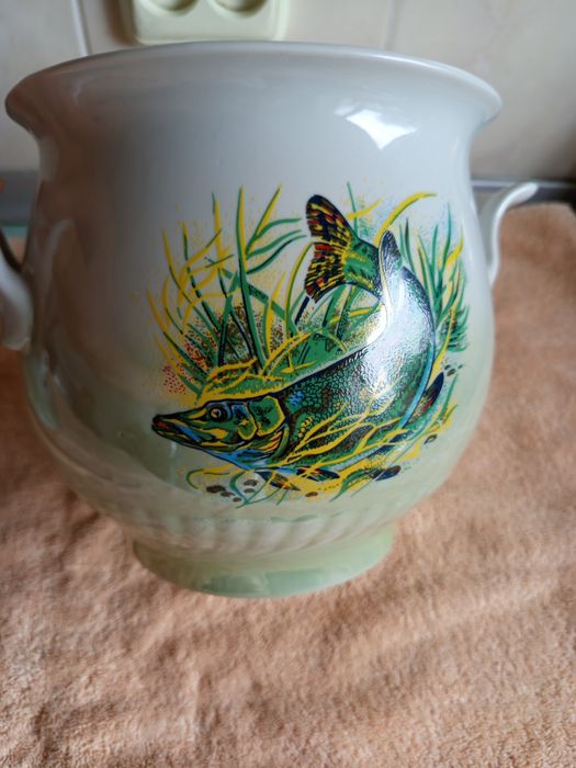 Супница, фарфор.