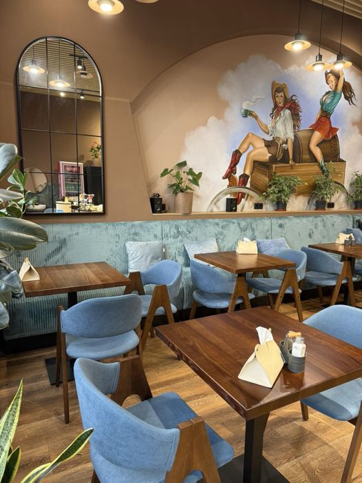 Продам Бизнес ( Кафе )