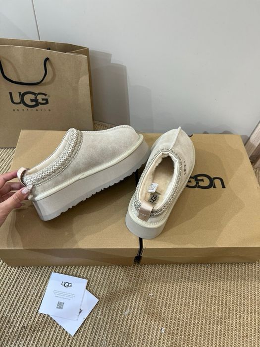 bytu ugg w 2 kolorach