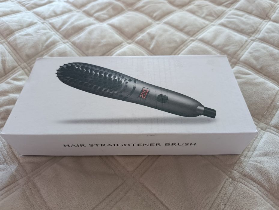 Продам щітку-випрямляч для волосся