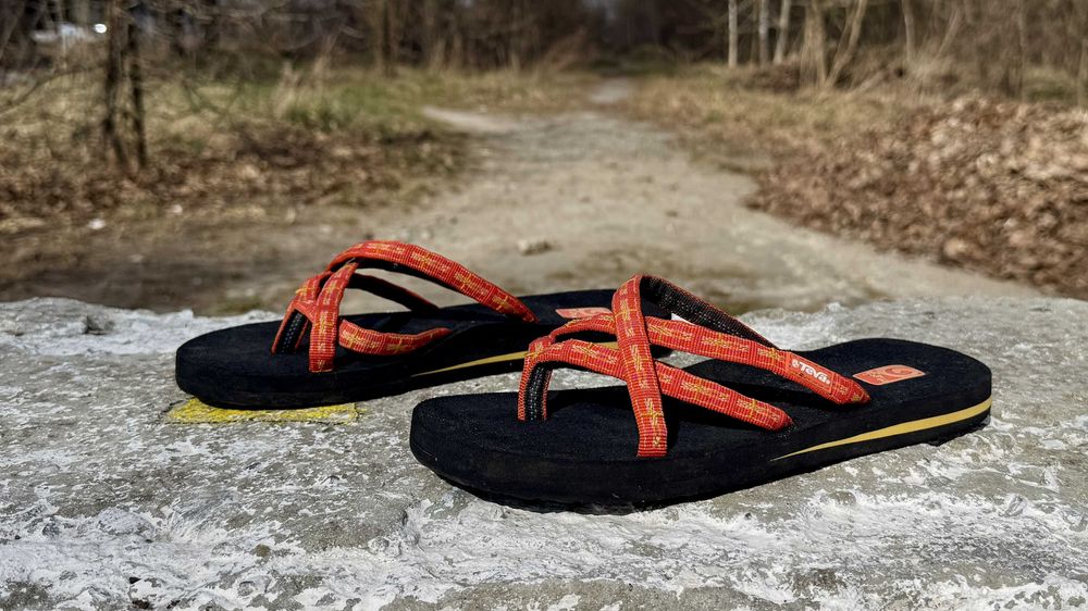 Жіночі шльопки, вєтнамки Teva