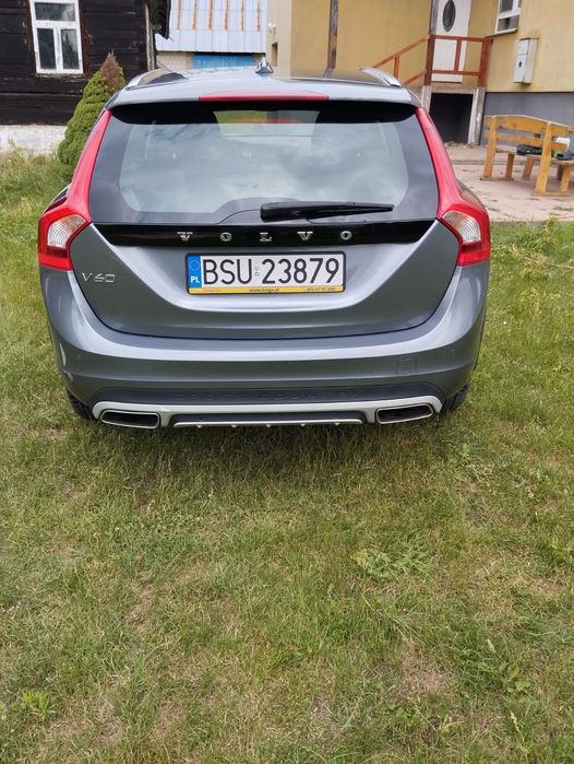 Volvo V60 Cross Cantry 2.0d 150km