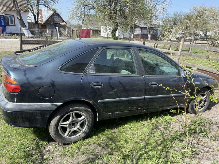 Renault Laguna 1