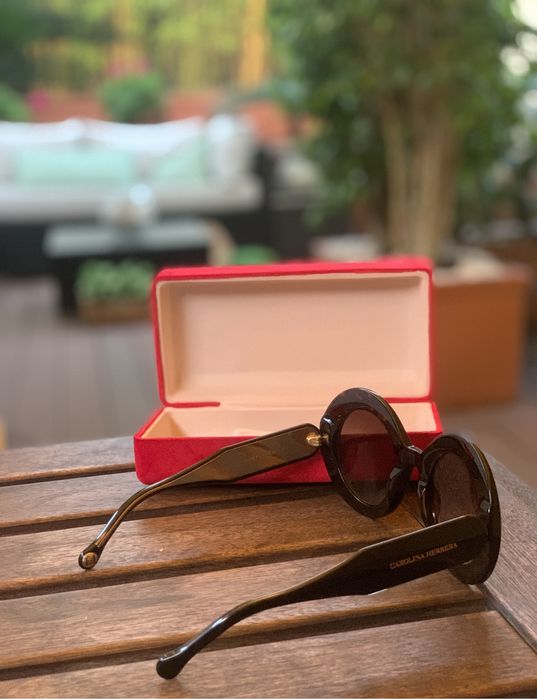 Óculos de sol Carolina Herrera originais - novos com caixa