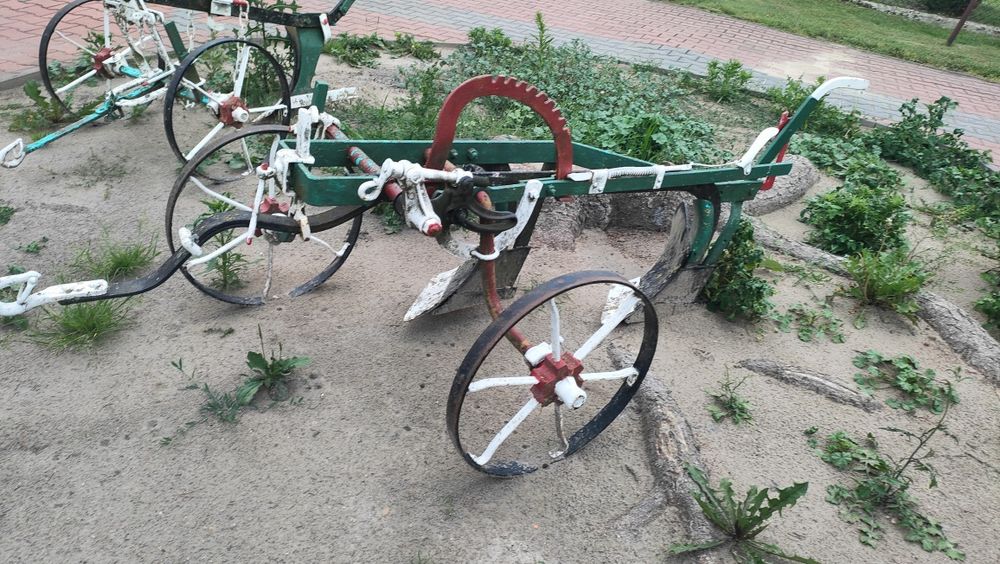 Pług konny 1 egzemplarz