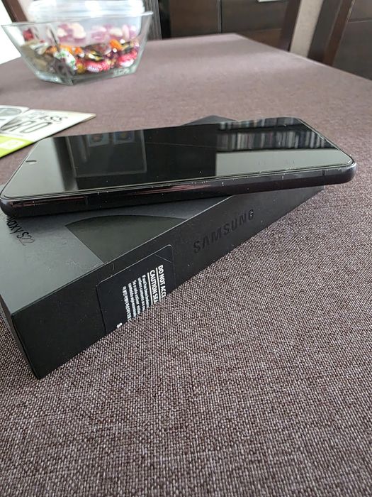 Samsung S22 128gb BLACK