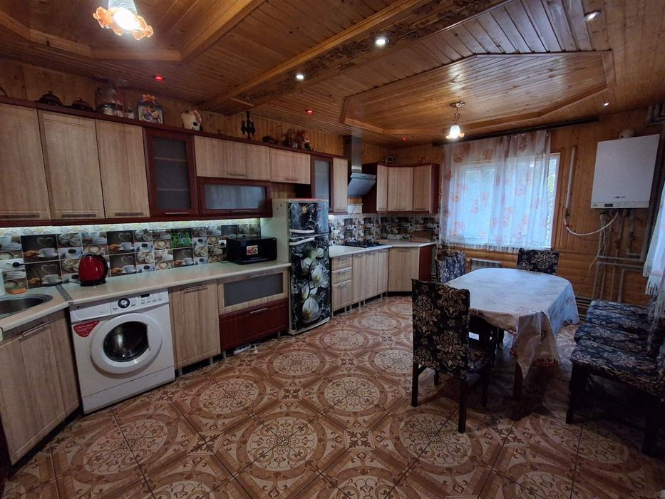 Відпочинок в Карпатах(Яремче). Котедж в Карпатах "Перлина Карпат"