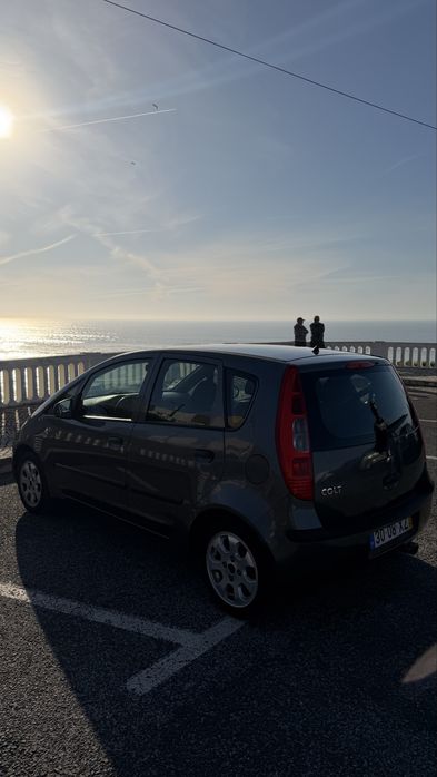 Mitsubishi colto completo bom de mecanica e pintura