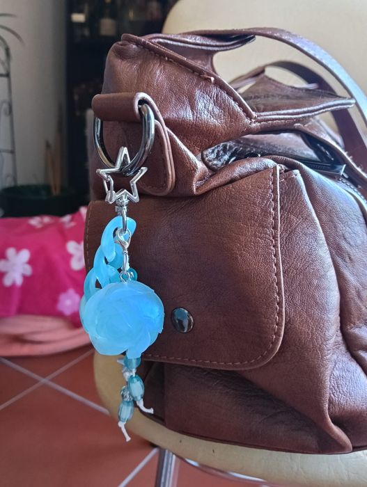 Bag charm artesanal coração