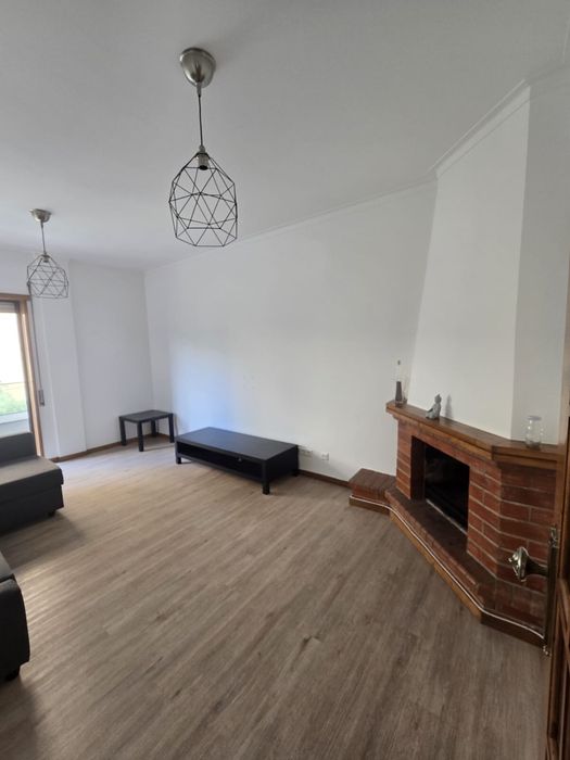 Apartamento T2 segunda linha