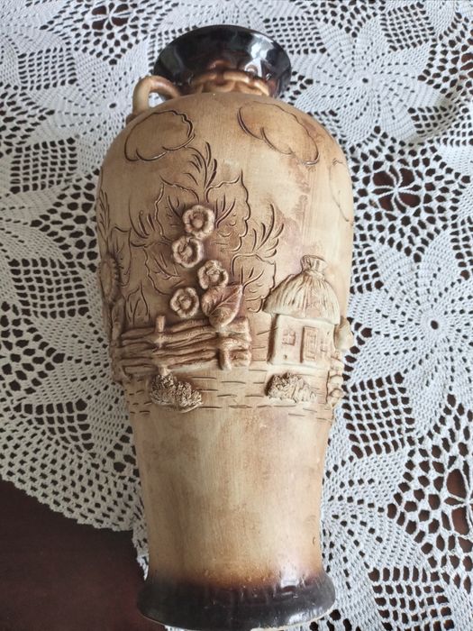 Ваза керамічна в українському стилі