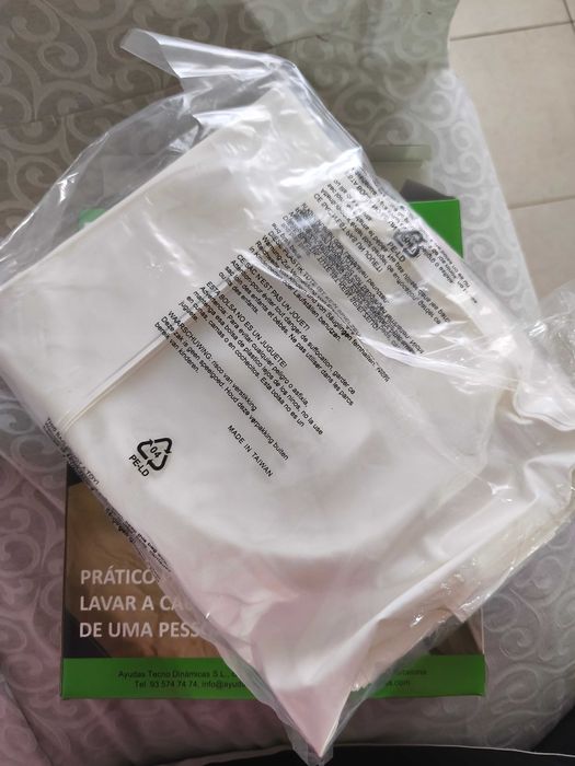 colchão de prevenção de escaras e insuflável para lavar cabeça a pessoas acamadas