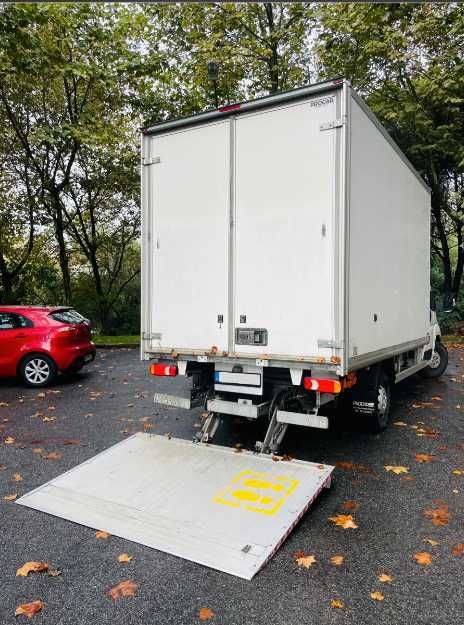 Aluguer - Carrinha de Mercadorias com Plataforma