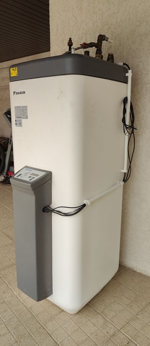 Cilindro de água Daikin 300L