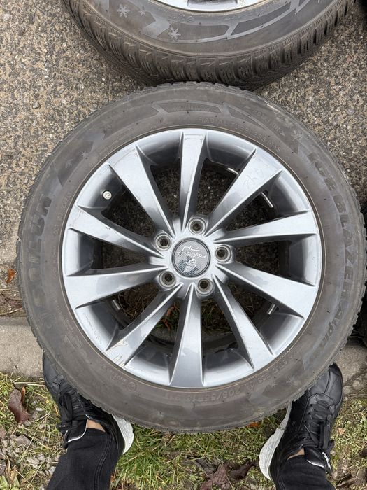 Диски / резина nissan leaf,KIA,Hyundai,toyota  205/55 R16  5*114.3