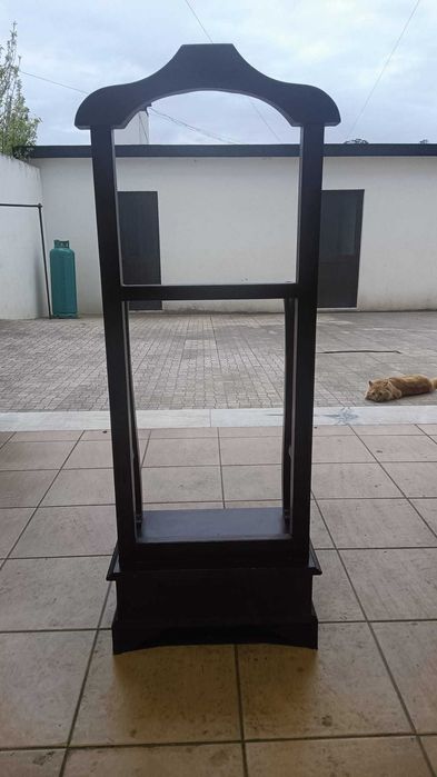 Criado Mudo em Madeira