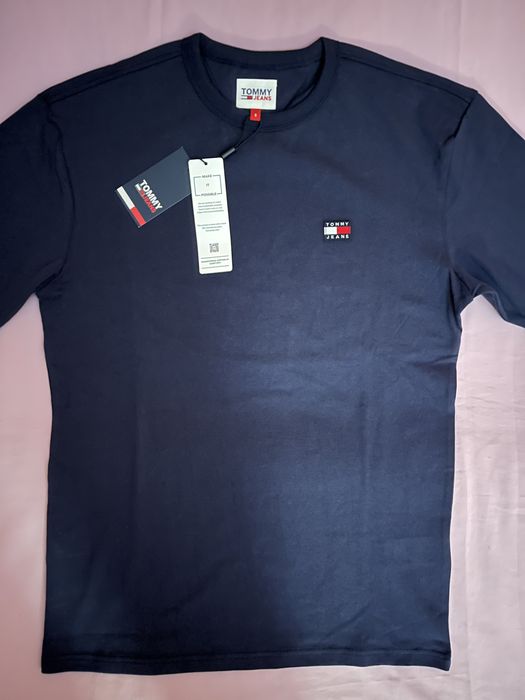 Wyprzedaż Longsleeve męski Tommy Jeans.
