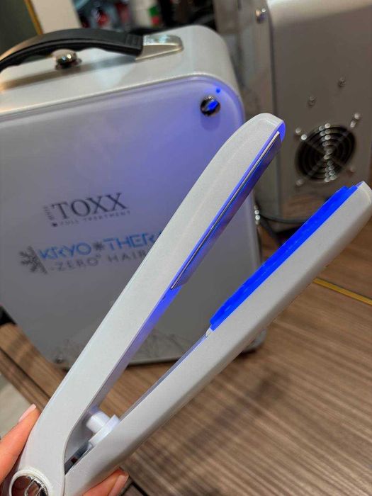 Urządzenie do krioterapii włosów FROZEN MACHINE KRYOTHERAPY