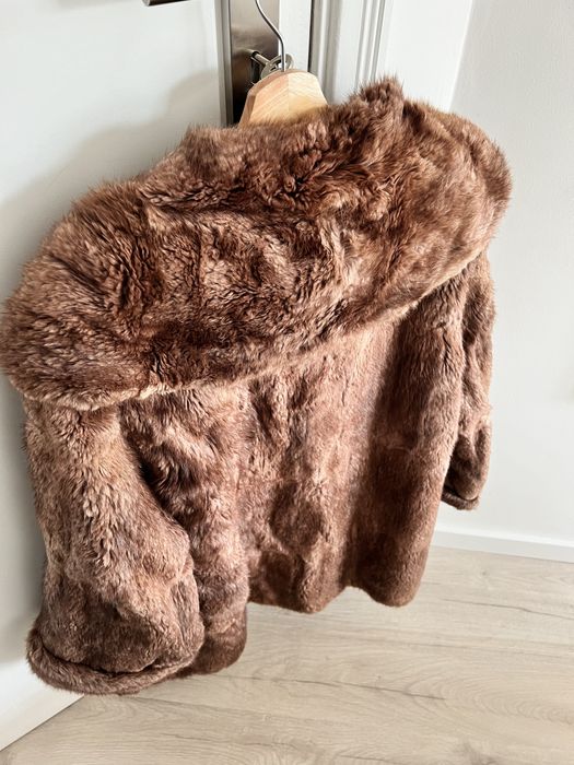 Sobretudo/ casaco de inverno em pele castanho